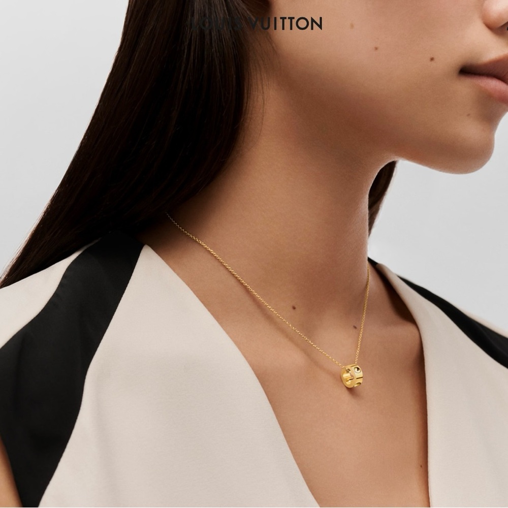 Louis Vuitton Empreinte Pendant Necklace, 18kt Yellow Gold